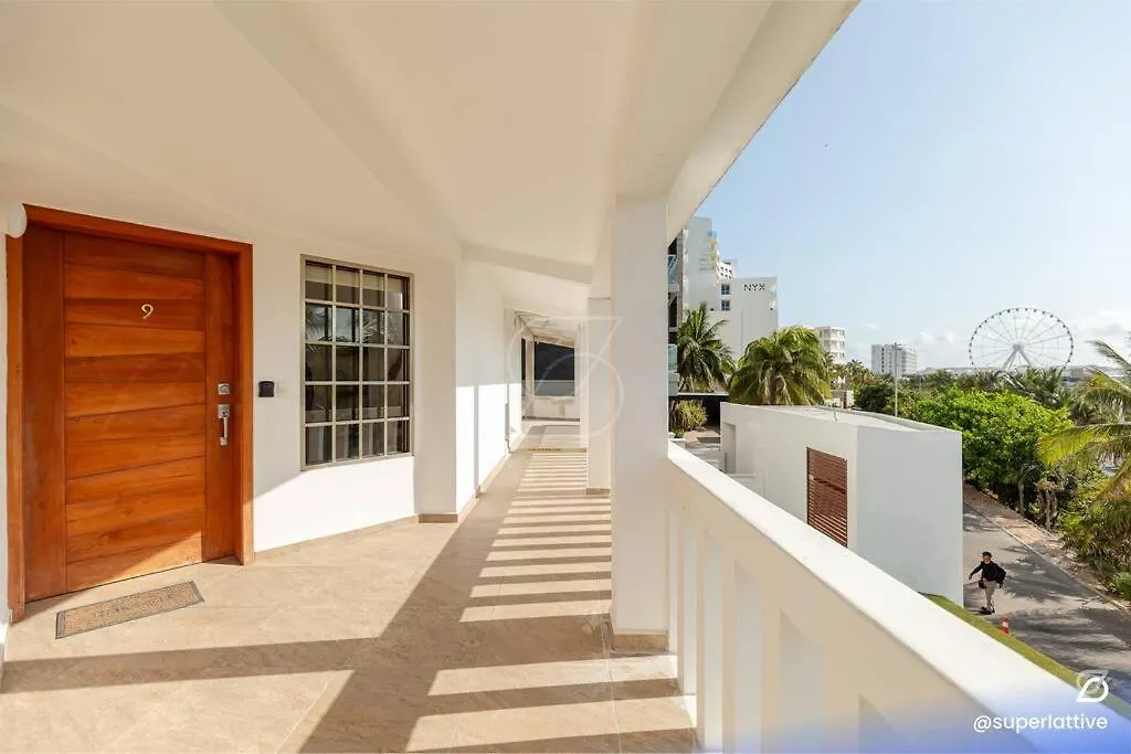 Apartment Deluxe Beachfront 4B Villa Cancun